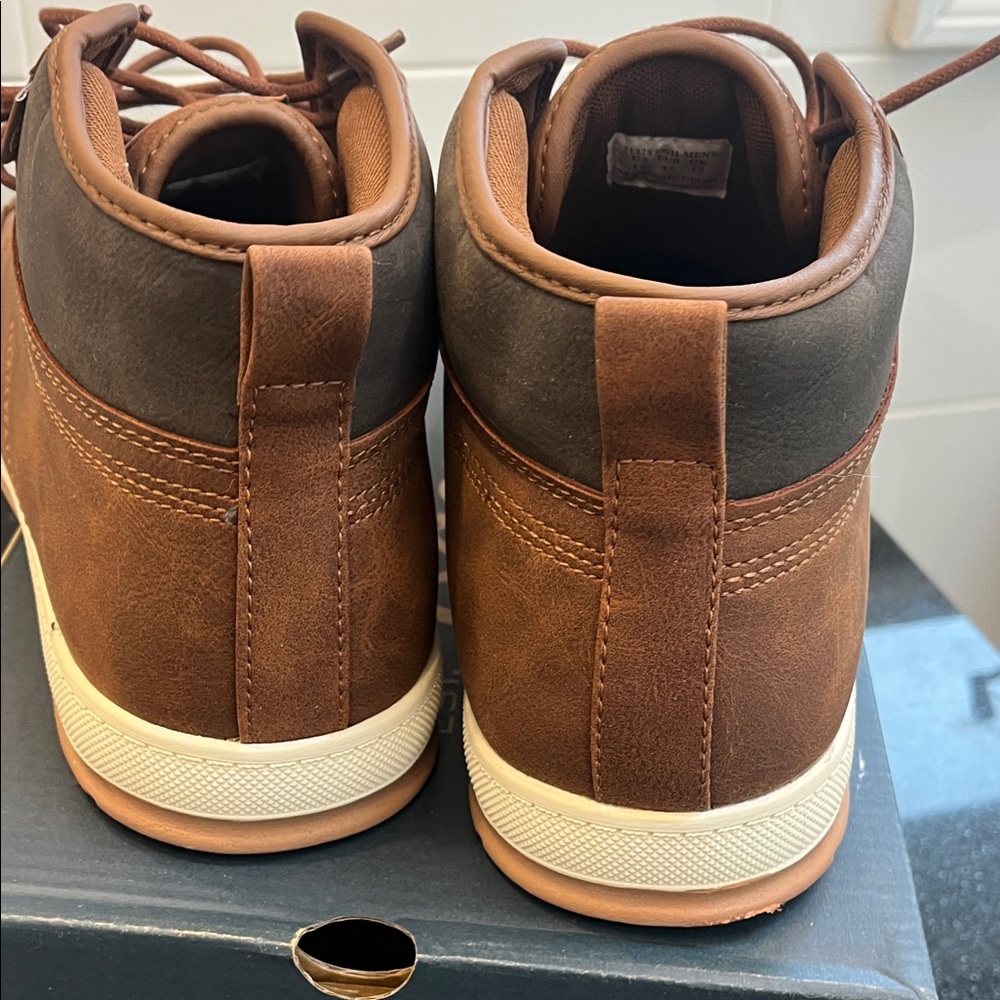 Bass Men's Brown Chukka Boots - Picture 7 of 9